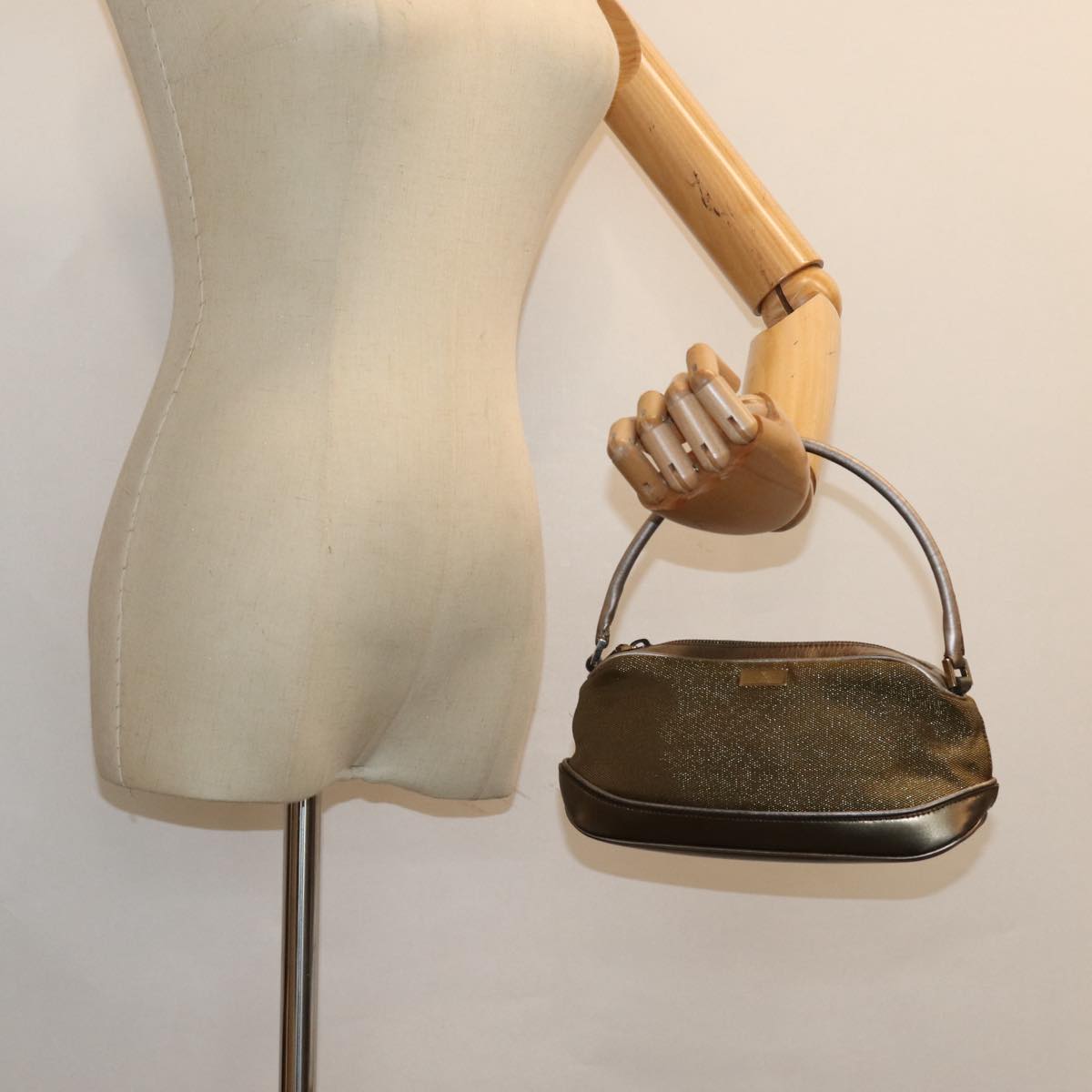 GUCCI Accessory Pouch Gold Tone am6581