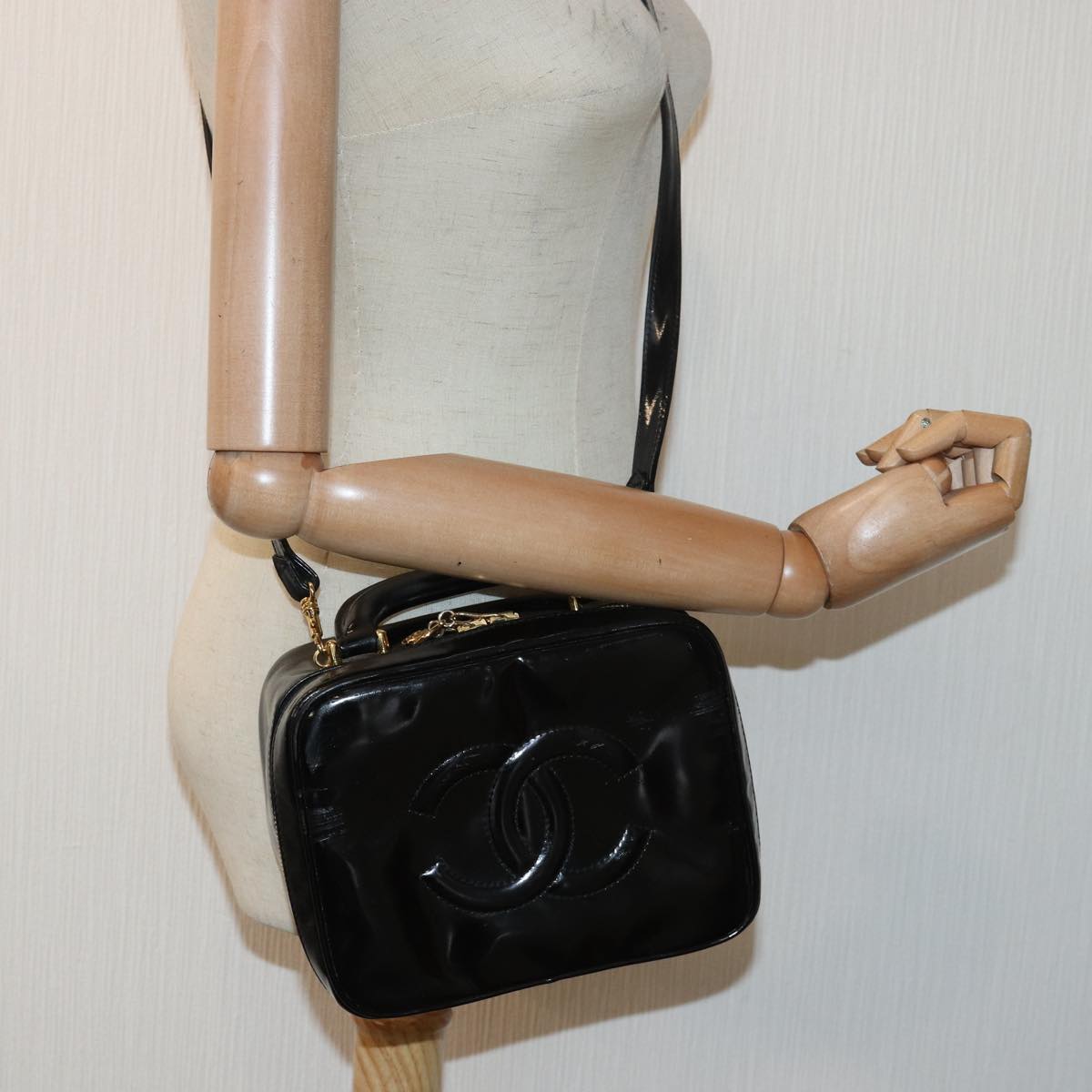 CHANEL Vanity Hand Bag Enamel 2way Black CC am6641