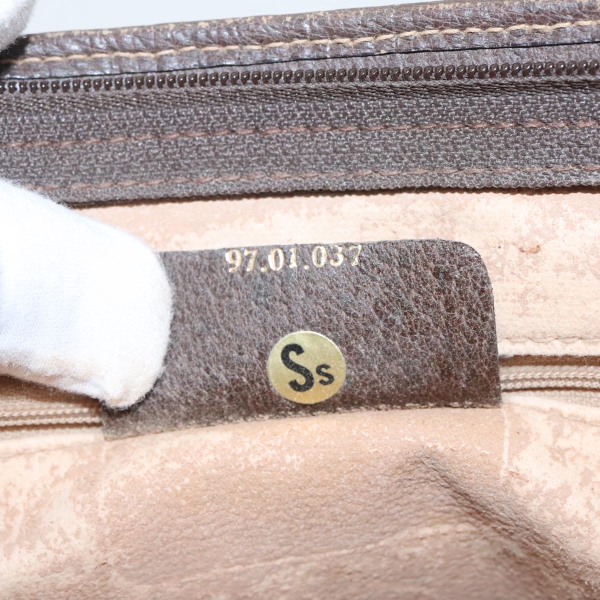 GUCCI GG Supreme Clutch Bag PVC Leather Beige 97 01 037 am7169