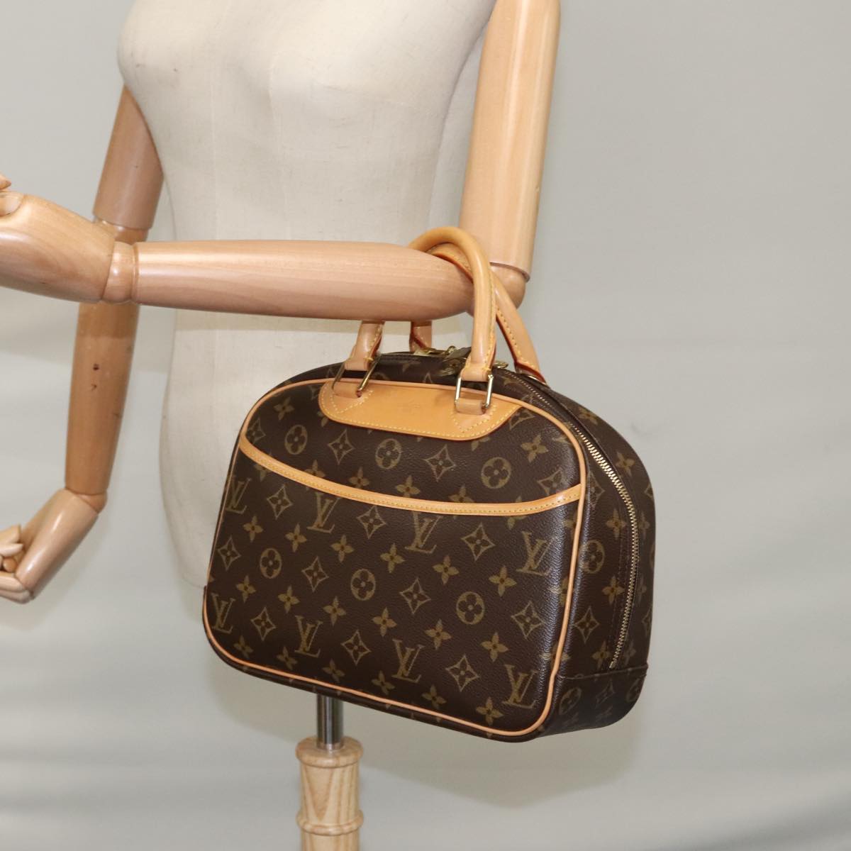 LOUIS VUITTON Monogram Trouville Hand Bag M42228 LV am7435
