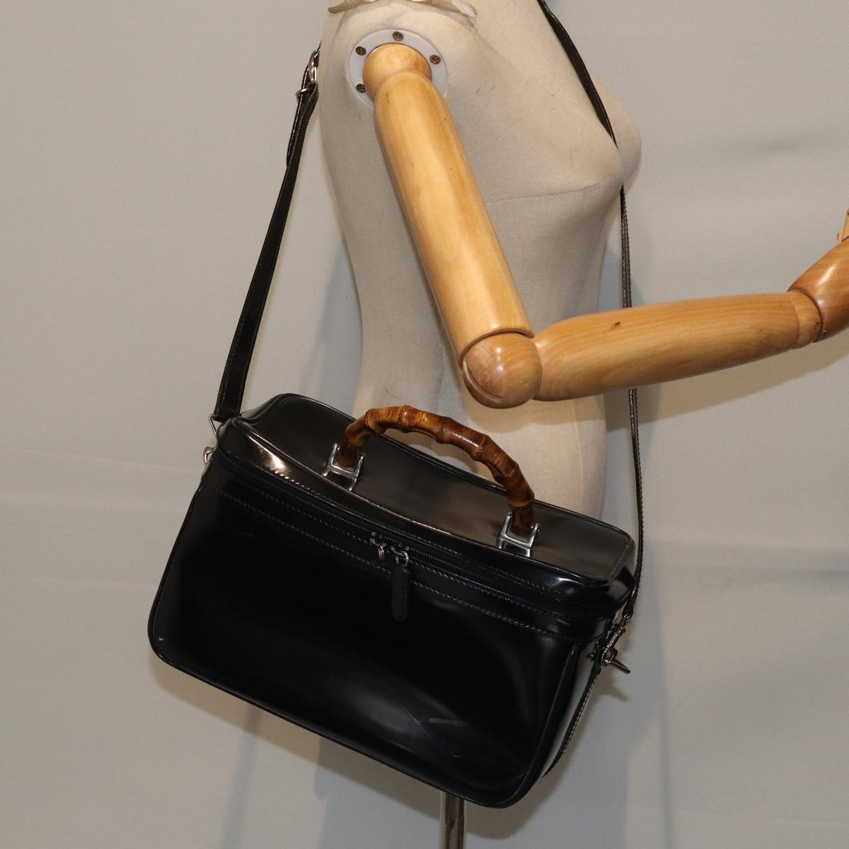 GUCCI Bamboo Vanity Hand Bag Patent 2way Black Silver 013 122 2491 ar12527