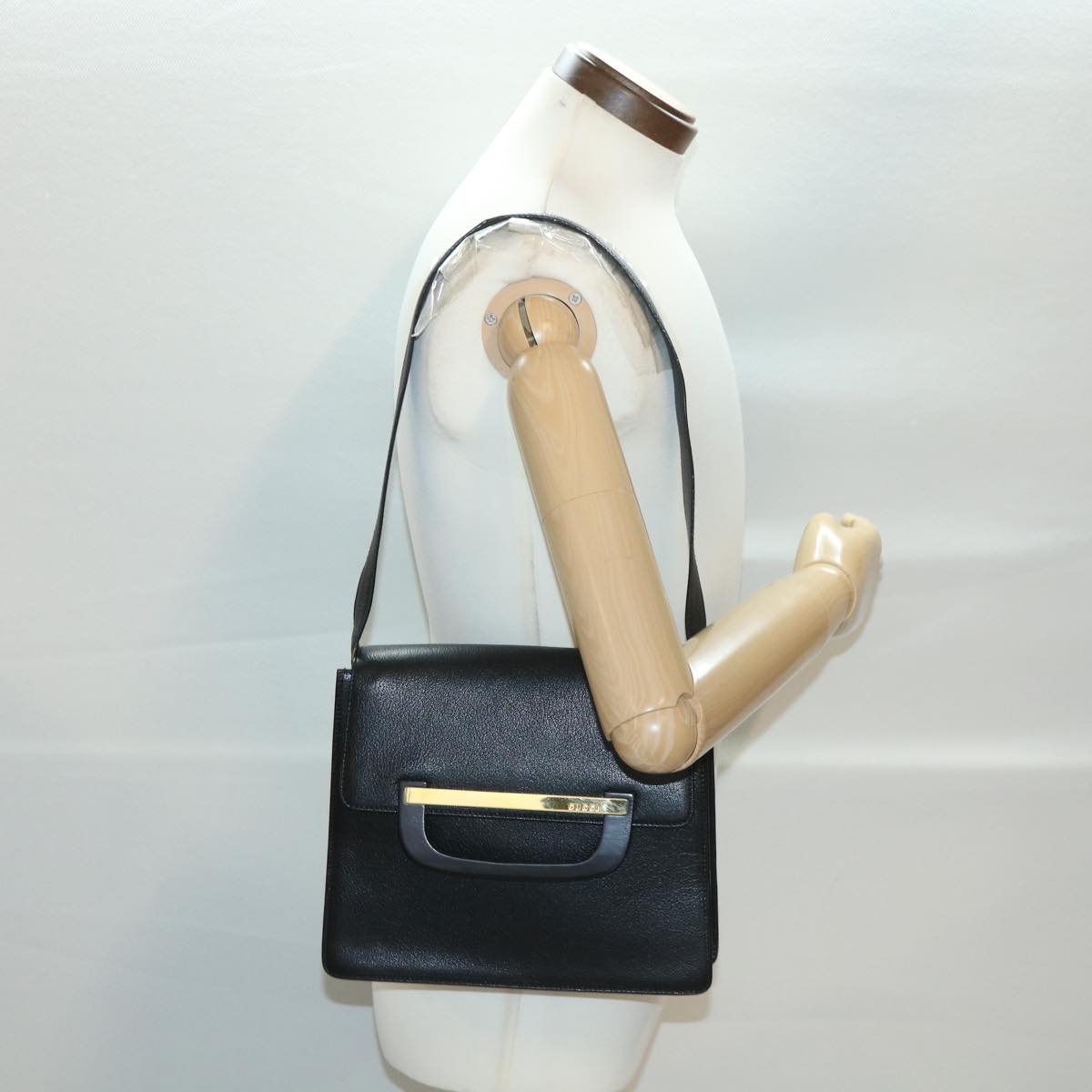 GUCCI Shoulder Bag Leather Black ar9186