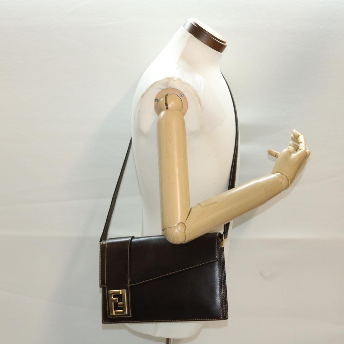 FENDI Shoulder Bag Leather Brown ar9569