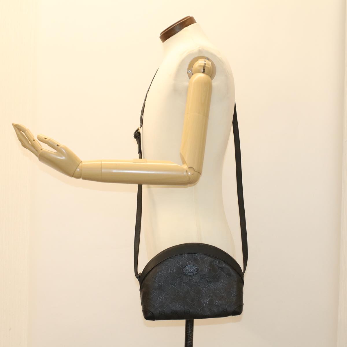 GUCCI GG Canvas Shoulder Bag Coated Canvas Black 007•115•0083 ar9924