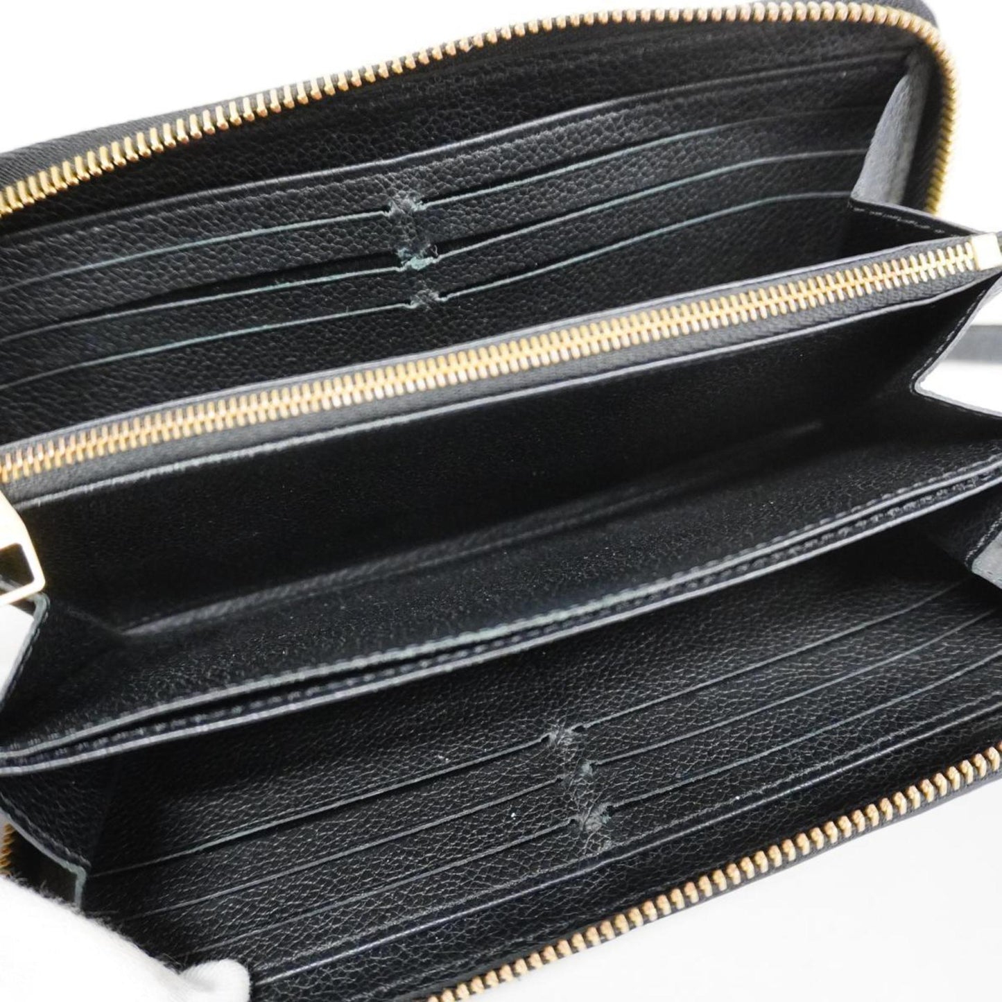 Louis Vuitton Zippy Wallet Leather Wallet ()
