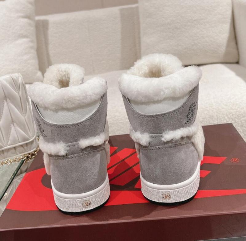 SAMC - NKE Shoes - 324