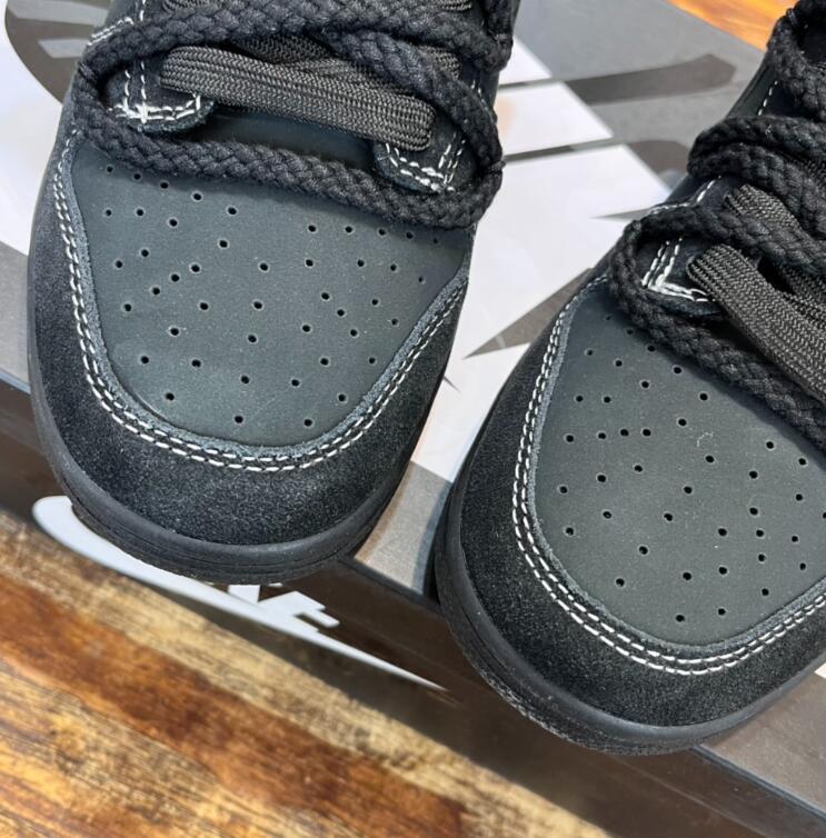 SAMC - NKE Shoes - 812