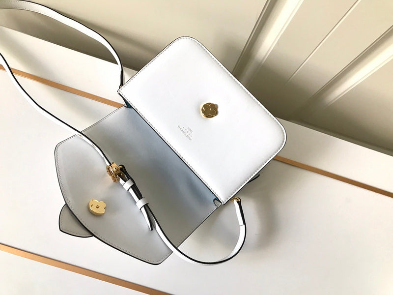 LOV2 Bags - Luxurious Bags 1051