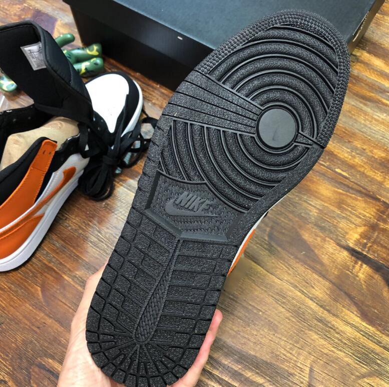 SAMC - NKE Shoes - 1872