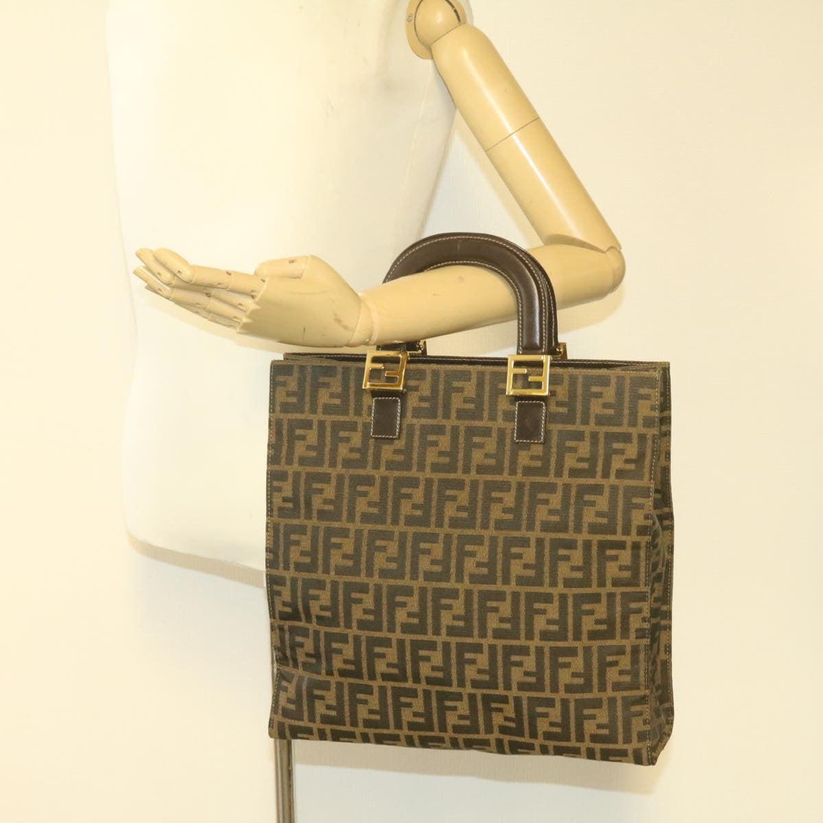 FENDI Zucca Canvas Hand Bag Brown Black am332b