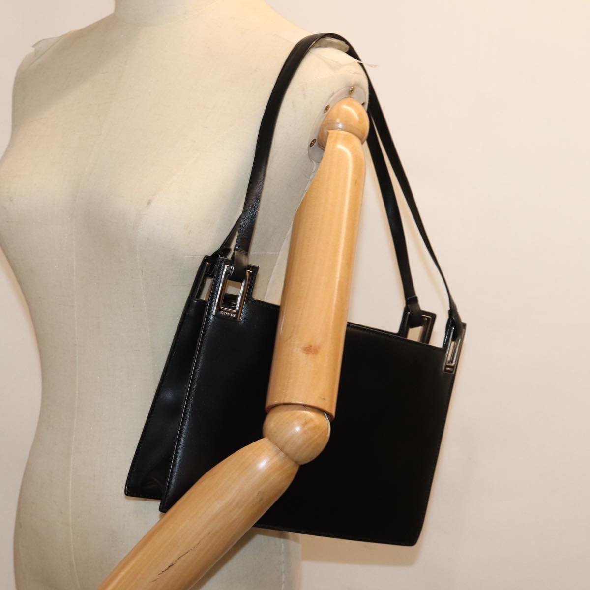 GUCCI Shoulder Bag Leather Black 001 3067 2634 bs14191