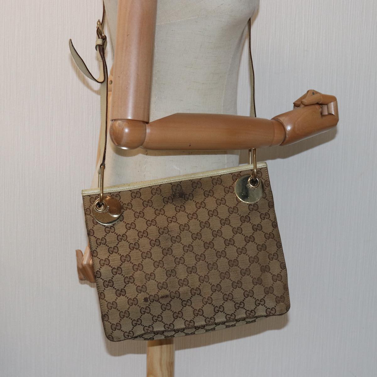 GUCCI GG Canvas Shoulder Bag Beige 120841 bs15248