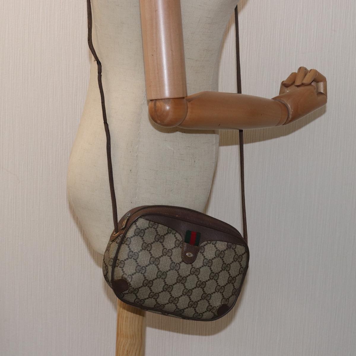 GUCCI GG Supreme Shoulder Bag PVC Leather Beige 89 02 066 bs15441
