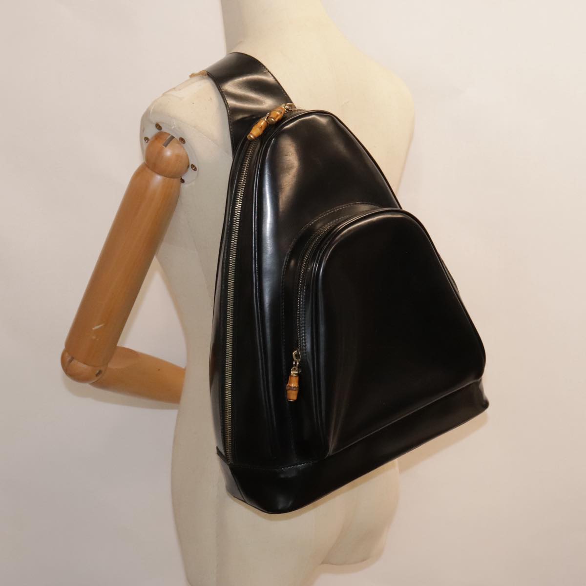 GUCCI Bamboo Body Bag Patent leather Black Gold 003 2113 0027 bs17974