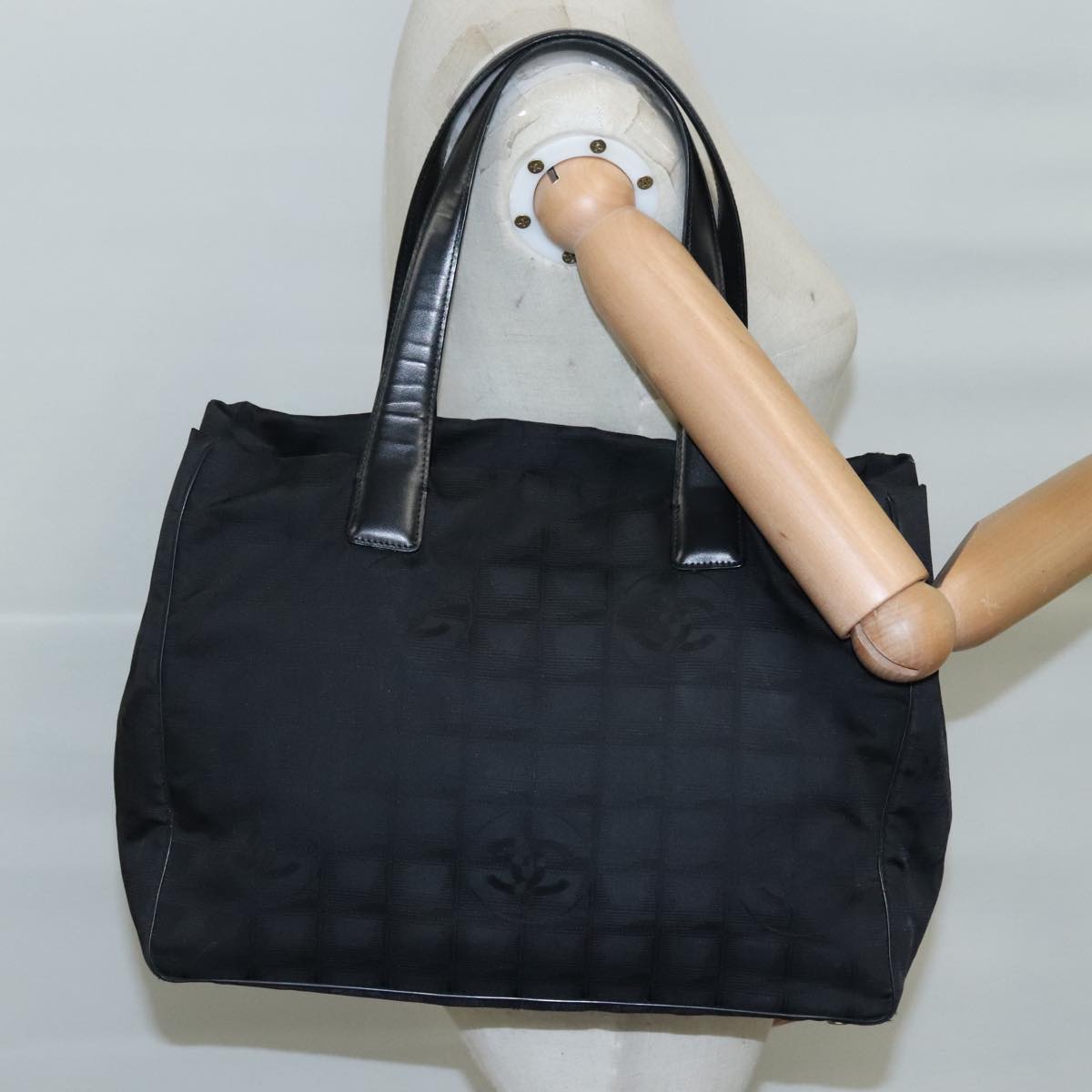 CHANEL New Travel line Tote Bag Nylon Black CC bs21058