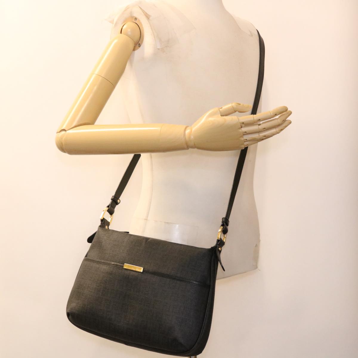 FENDI Zucchino Canvas Shoulder Bag Black 8BT206-FB5 129-2580 bs4435