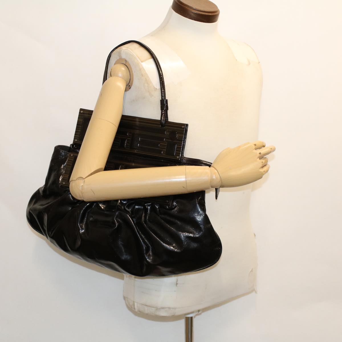FENDI Hand Bag Patent leather Black bs6771