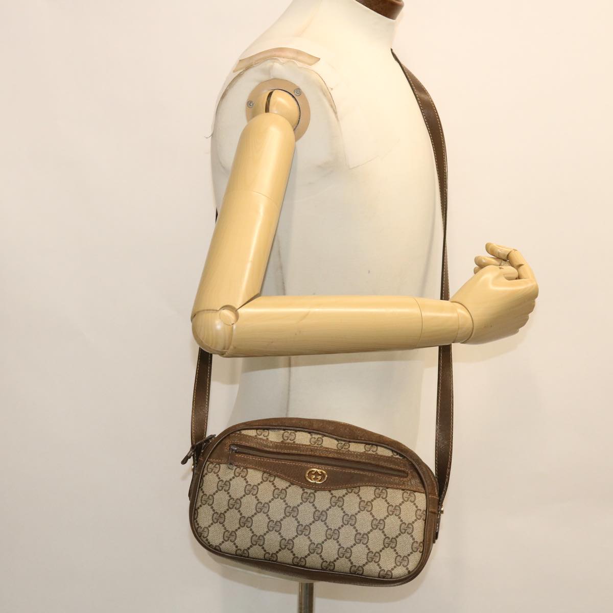 GUCCI GG Canvas Shoulder Bag Leather Beige 001 067 1283 bs7335
