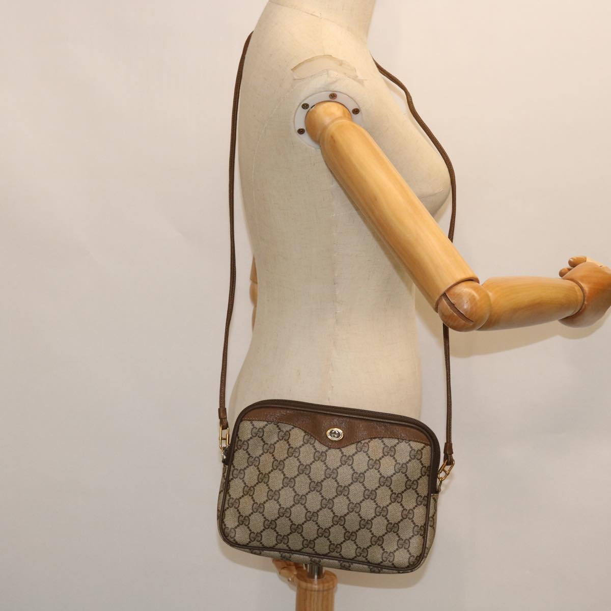 GUCCI GG Canvas Shoulder Bag PVC Leather Beige bs8259