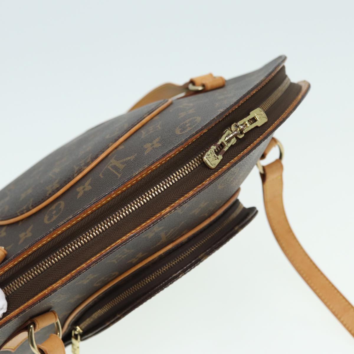 Louis Vuitton Ellipse Canvas Shoulder Bag