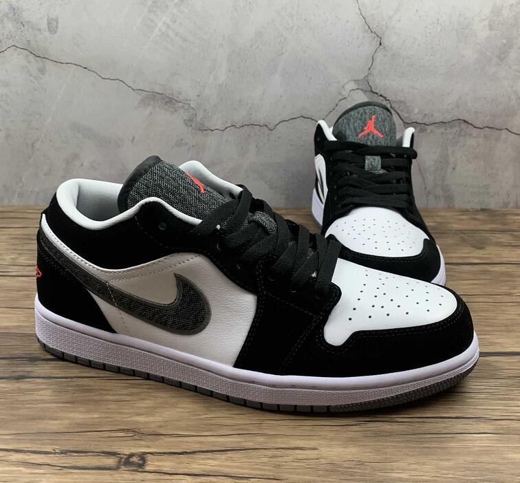 SAMC - NKE Shoes - 1501