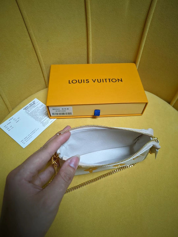 LOV2 Bags - Luxurious Bags 2470