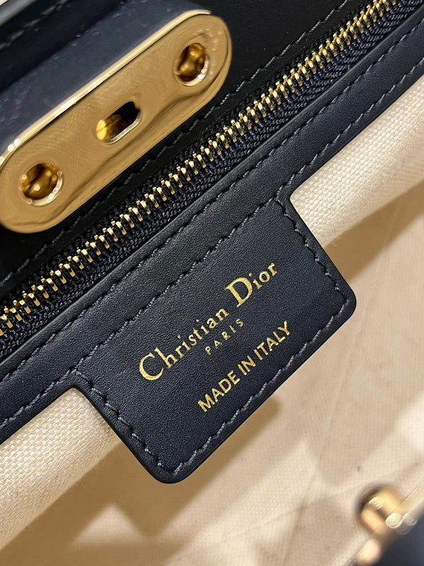 ELE - Dir Bags - 772