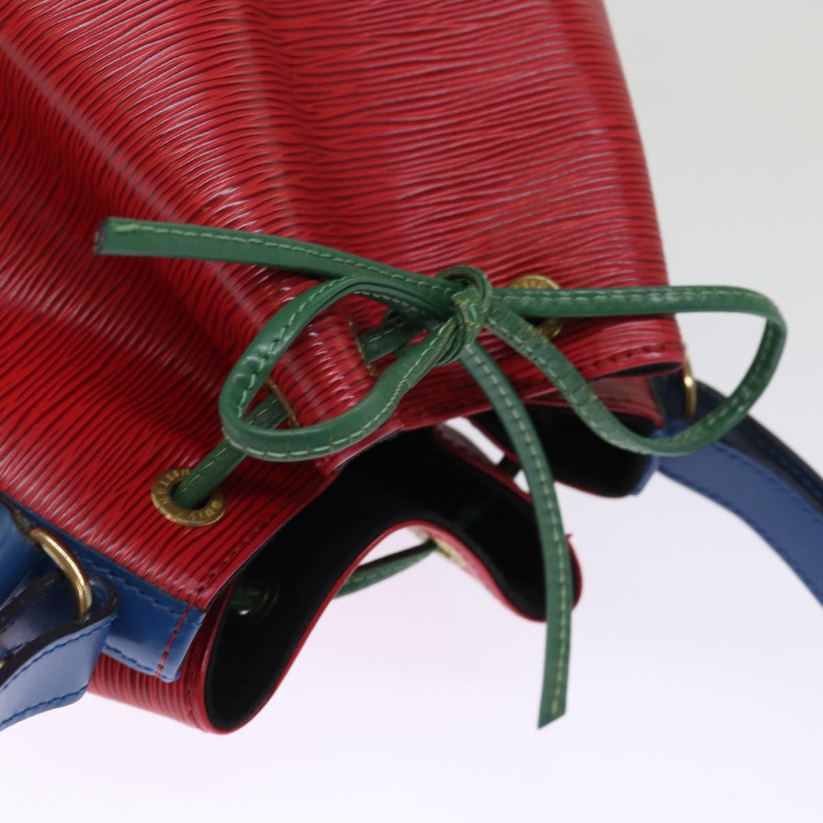 Louis Vuitton Noe Leather Shoulder Bag