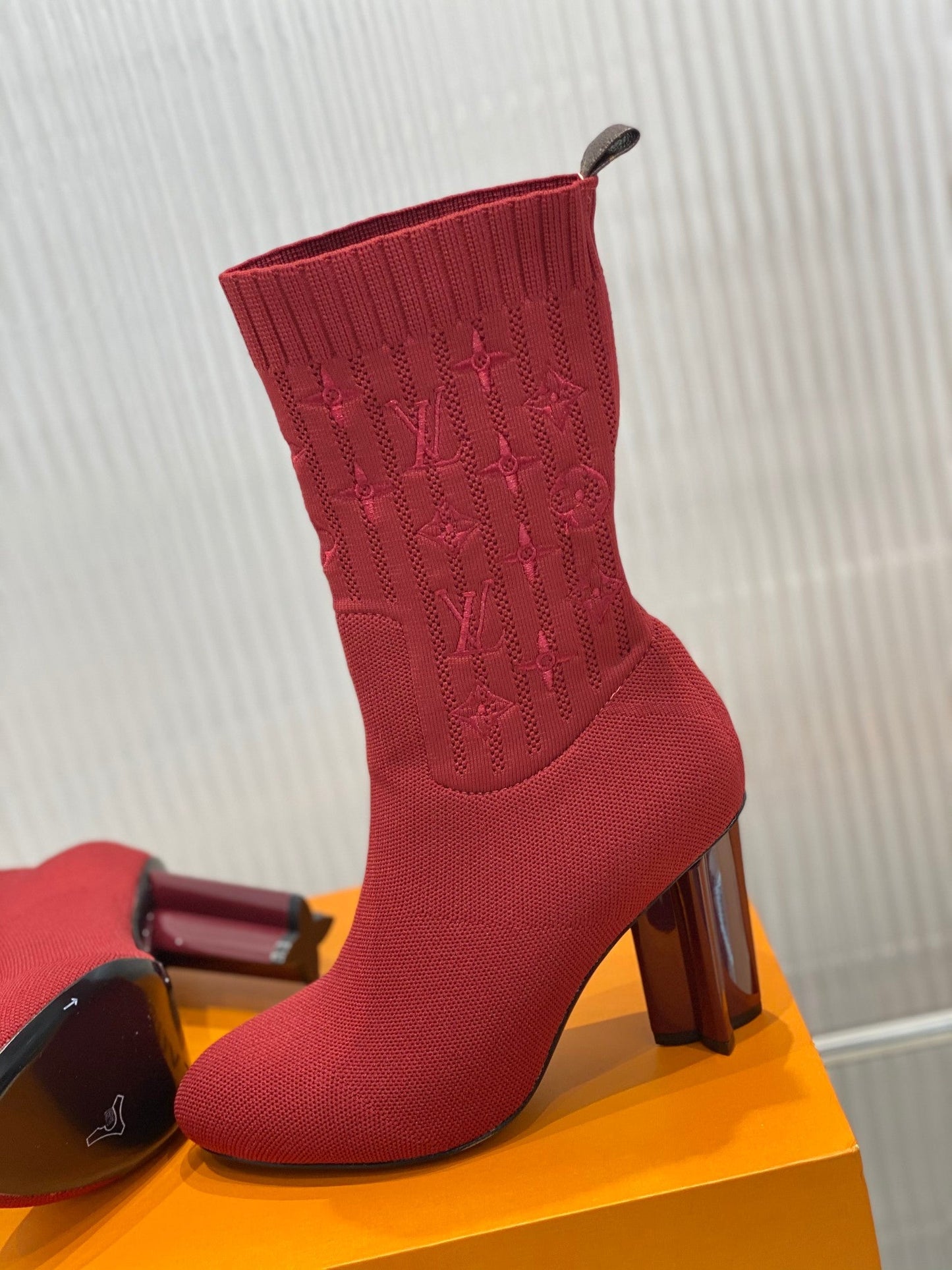 Premium LUV BOOTS 050