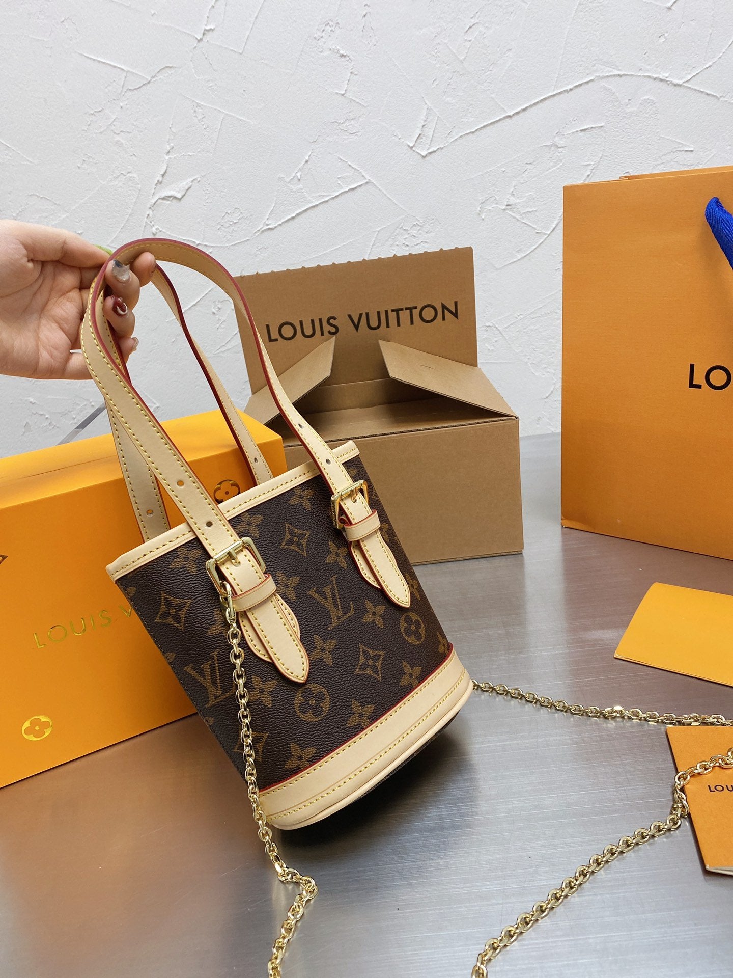 EN - New Arrival Bags LUV 079