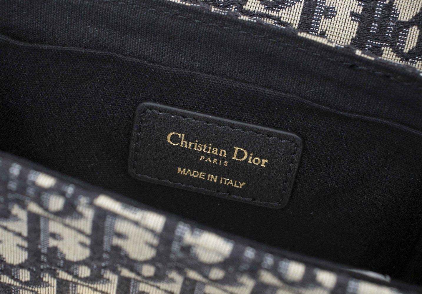 EN - New Arrival Bags DIR 242