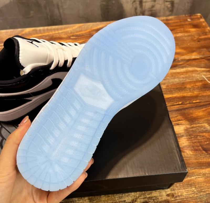 SAMC - NKE Shoes - 650