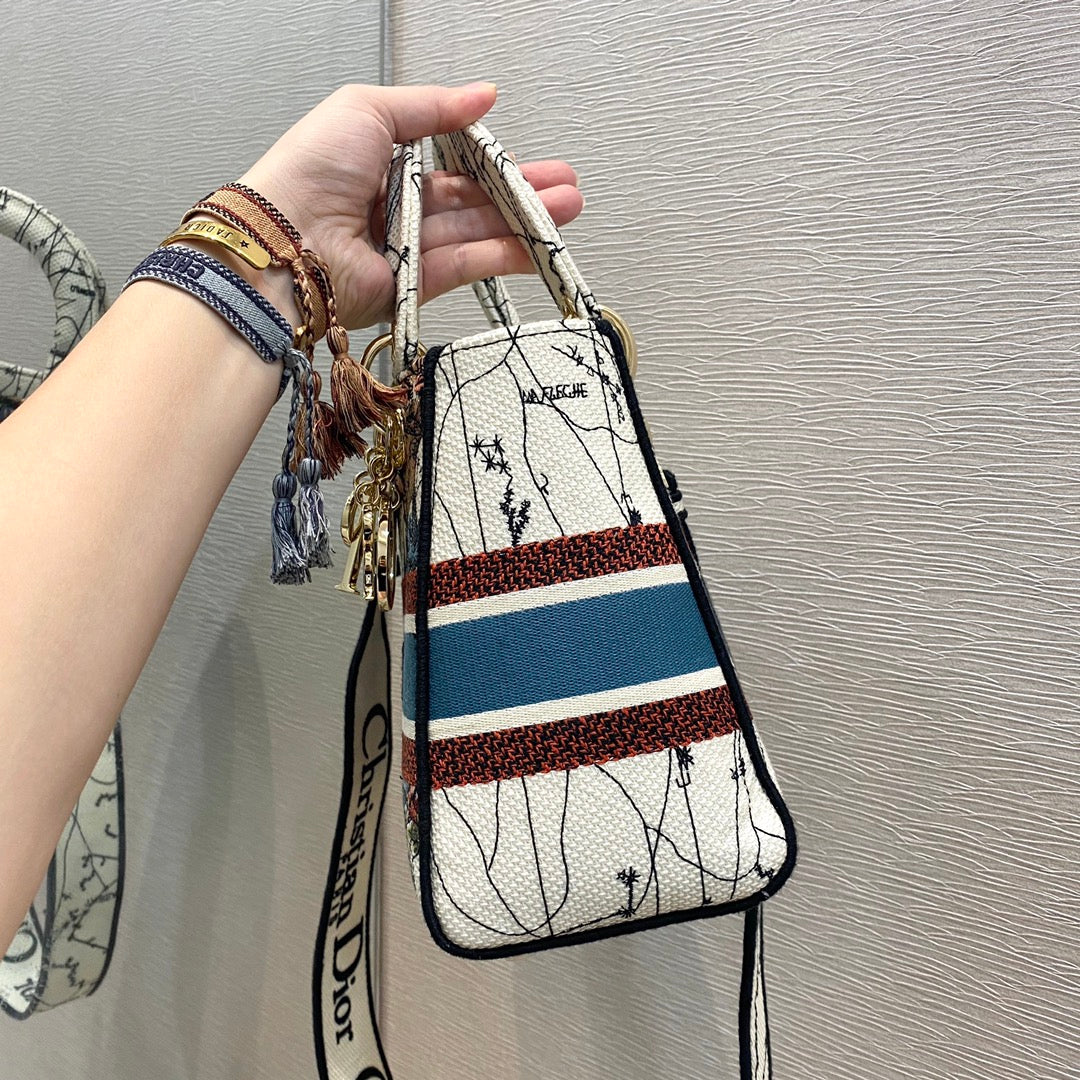 GLAMI MeGLAMIum Lady D-Lite Bag Latte Multicolor Constellation Embroidery, Latte Handbags, Crossbody Bags, 24cm CD M0565ORHP_M941