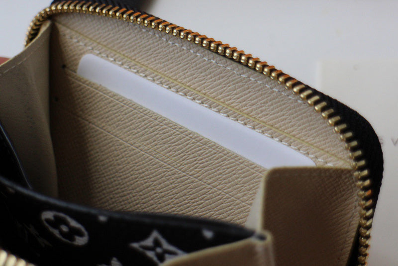 LOV2 Bags - Luxurious Bags 1592