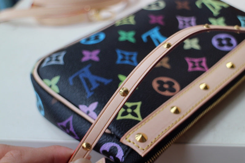 LOV2 Bags - Luxurious Bags 1692