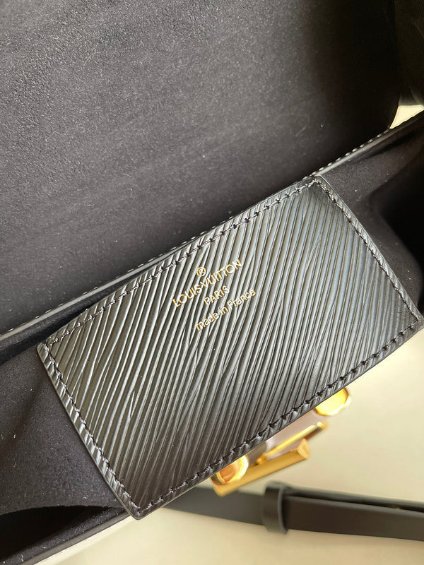 LOV2 Bags - Luxurious Bags 1617