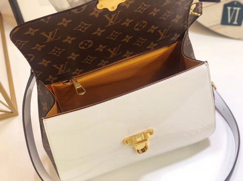 LOV2 Bags - Luxurious Bags 1838