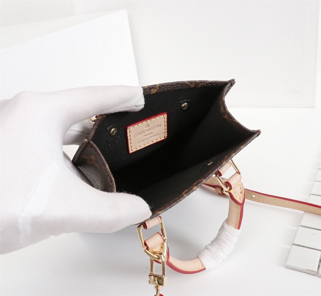 EN - New Arrival Bags LUV 010
