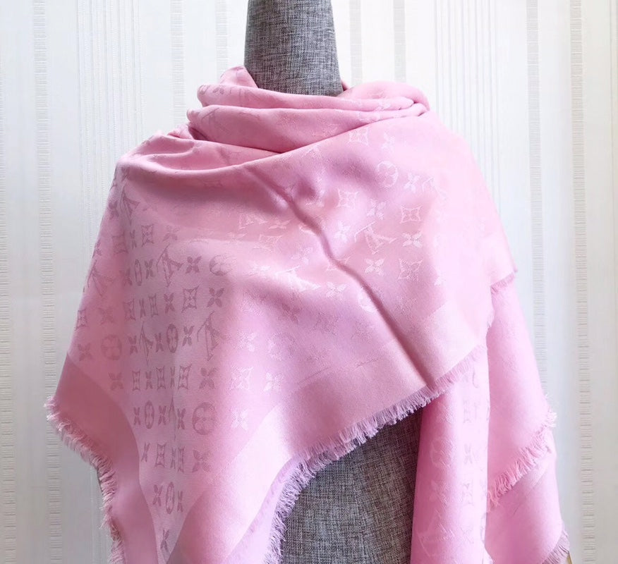 EN - Luxury LUV Scarf 024