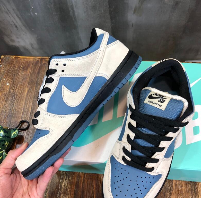 SAMC - NKE Shoes - 1740