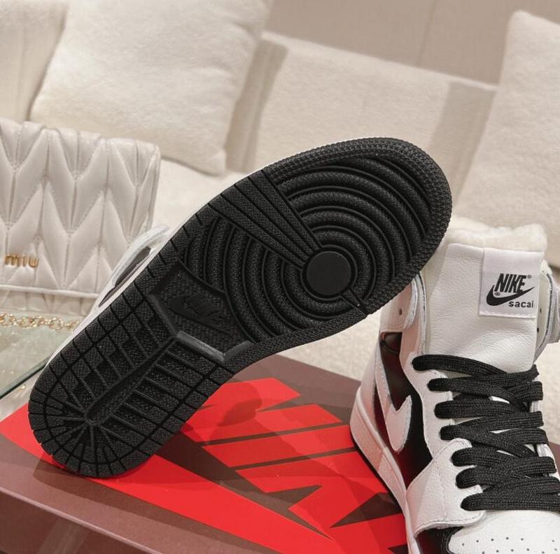 SAMC - NKE Shoes - 315