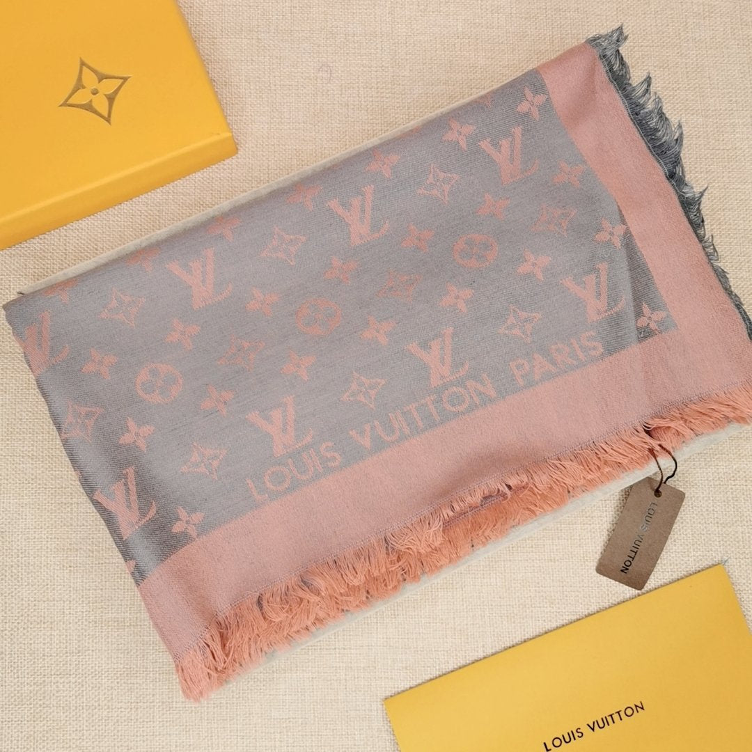 EN - Luxury LUV Scarf 021