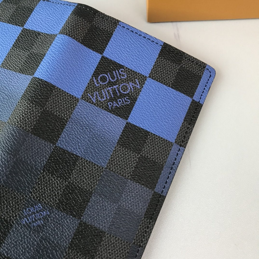 EN - New Arrival Wallet LUV 052