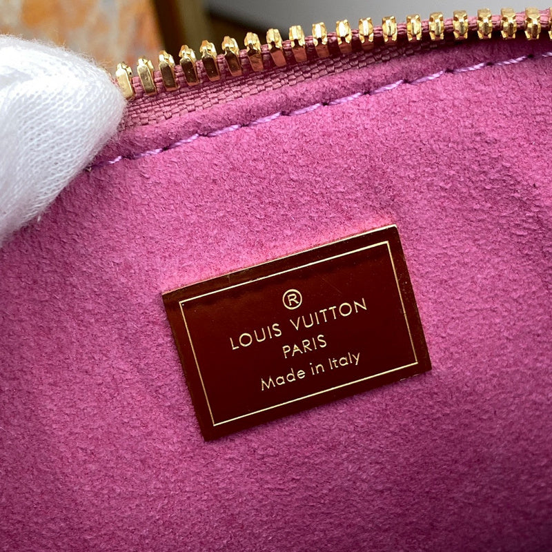 LOV2 Bags - Luxurious Bags 1700