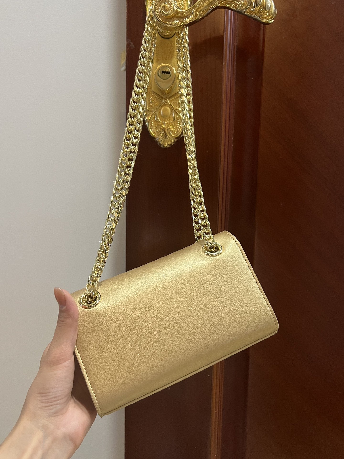 GLAMI Polished 3.5 Phone Bag Gold For Women 7.3in/19cm GLAMI