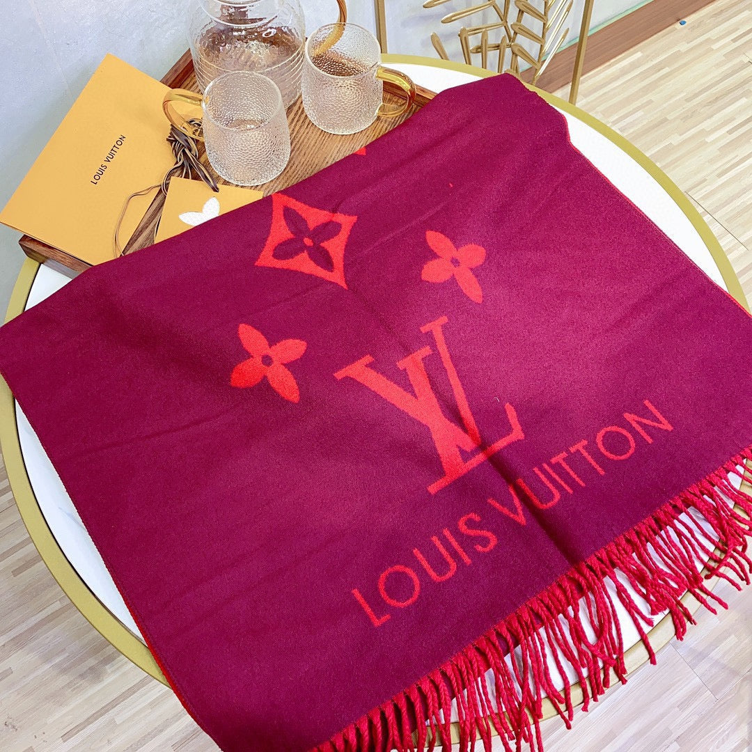 EN - Luxury LUV Scarf 034