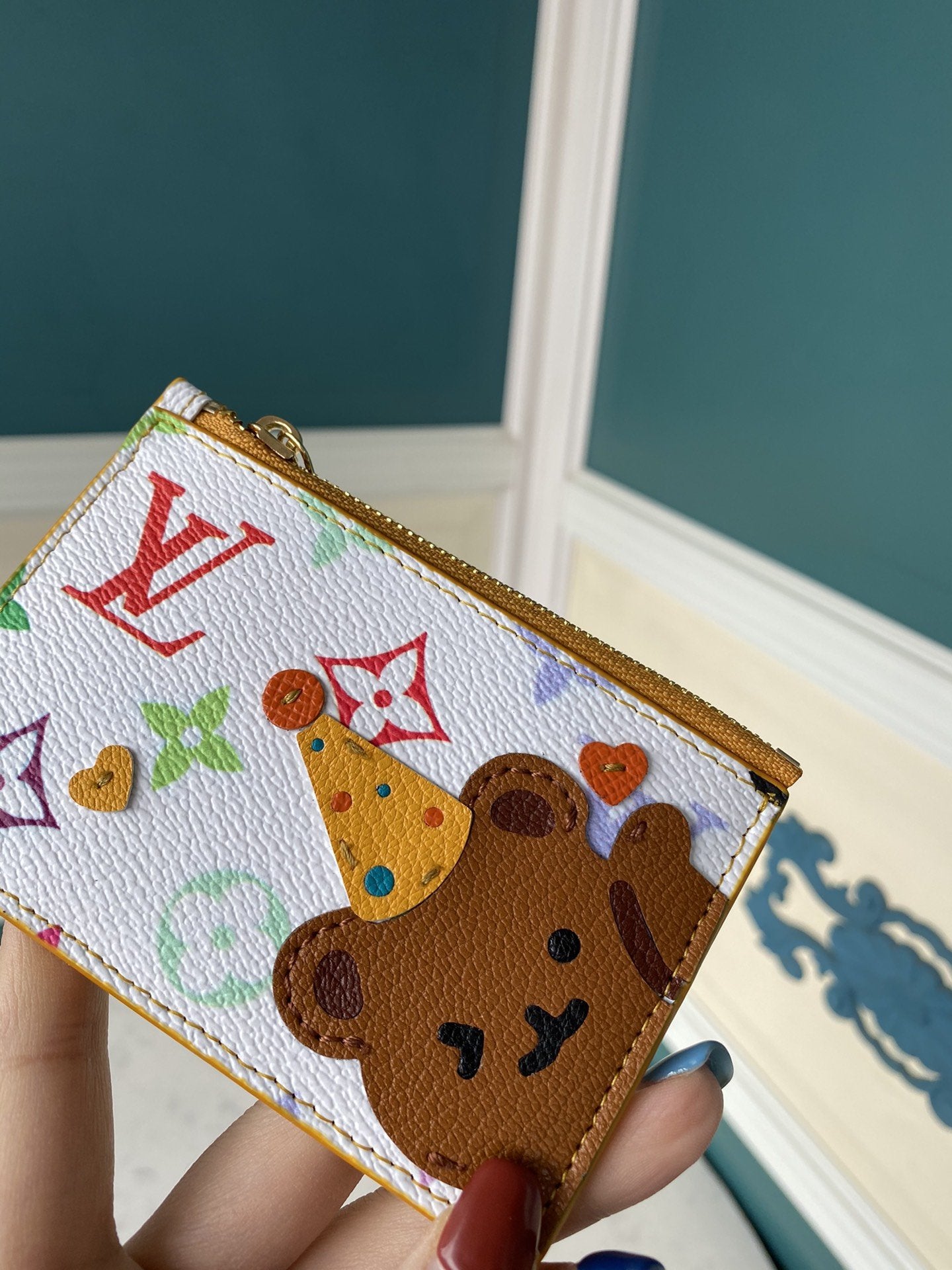 EN - New Arrival Wallet LUV 020