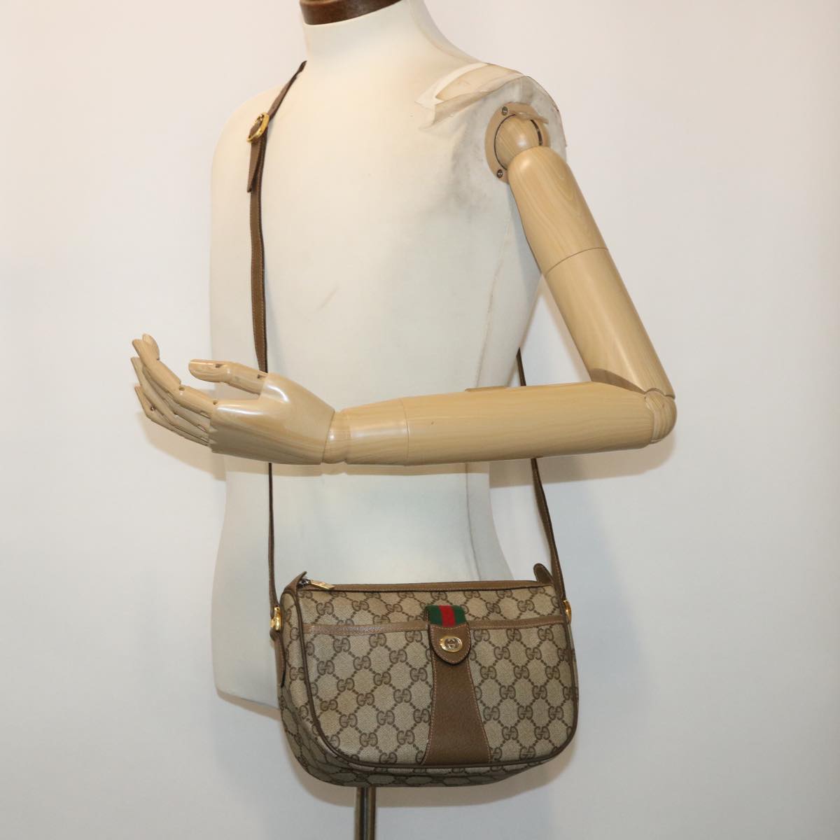 GUCCI GG Canvas Web Sherry Line Shoulder Bag Beige Red 89.02.032 ep1044