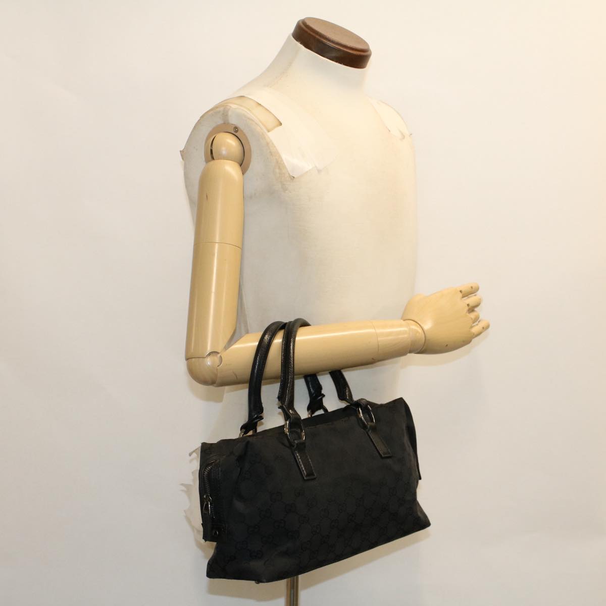 GUCCI GG Canvas Hand Bag Black ep1390