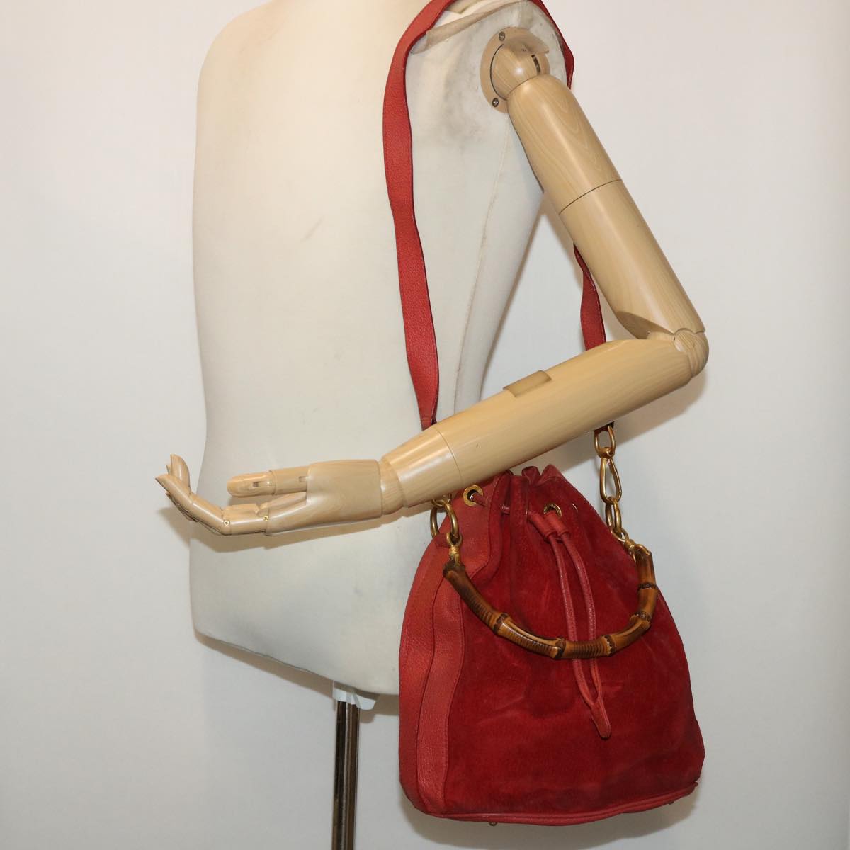 GUCCI Bamboo Shoulder Bag Suede Red 001•2040•1657 ep1393